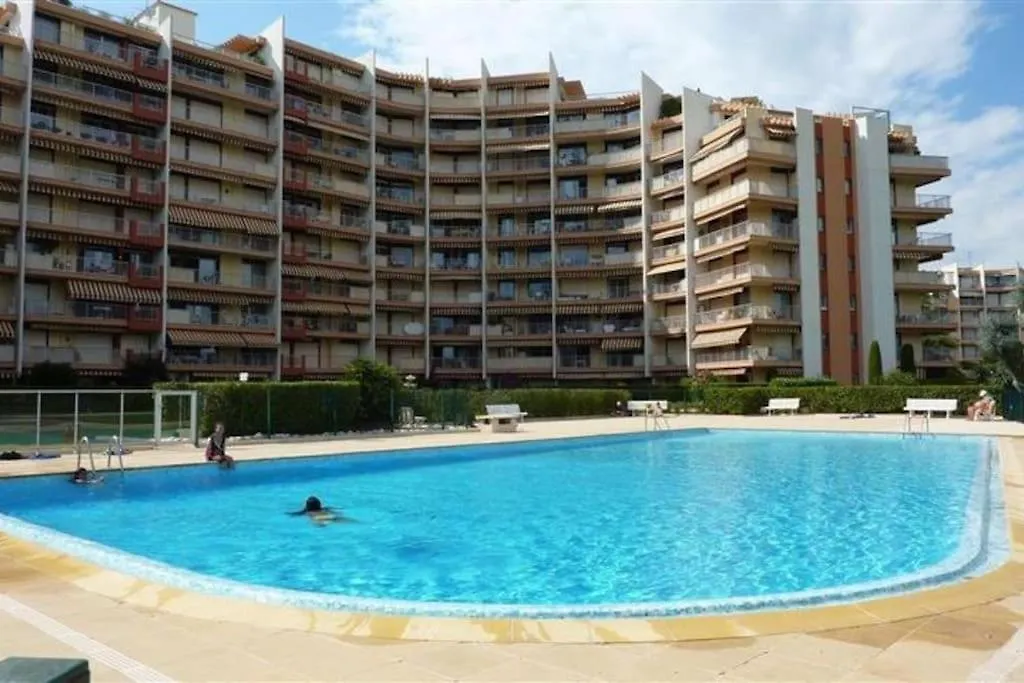 Joli Studio Avec Piscine Mandelieu